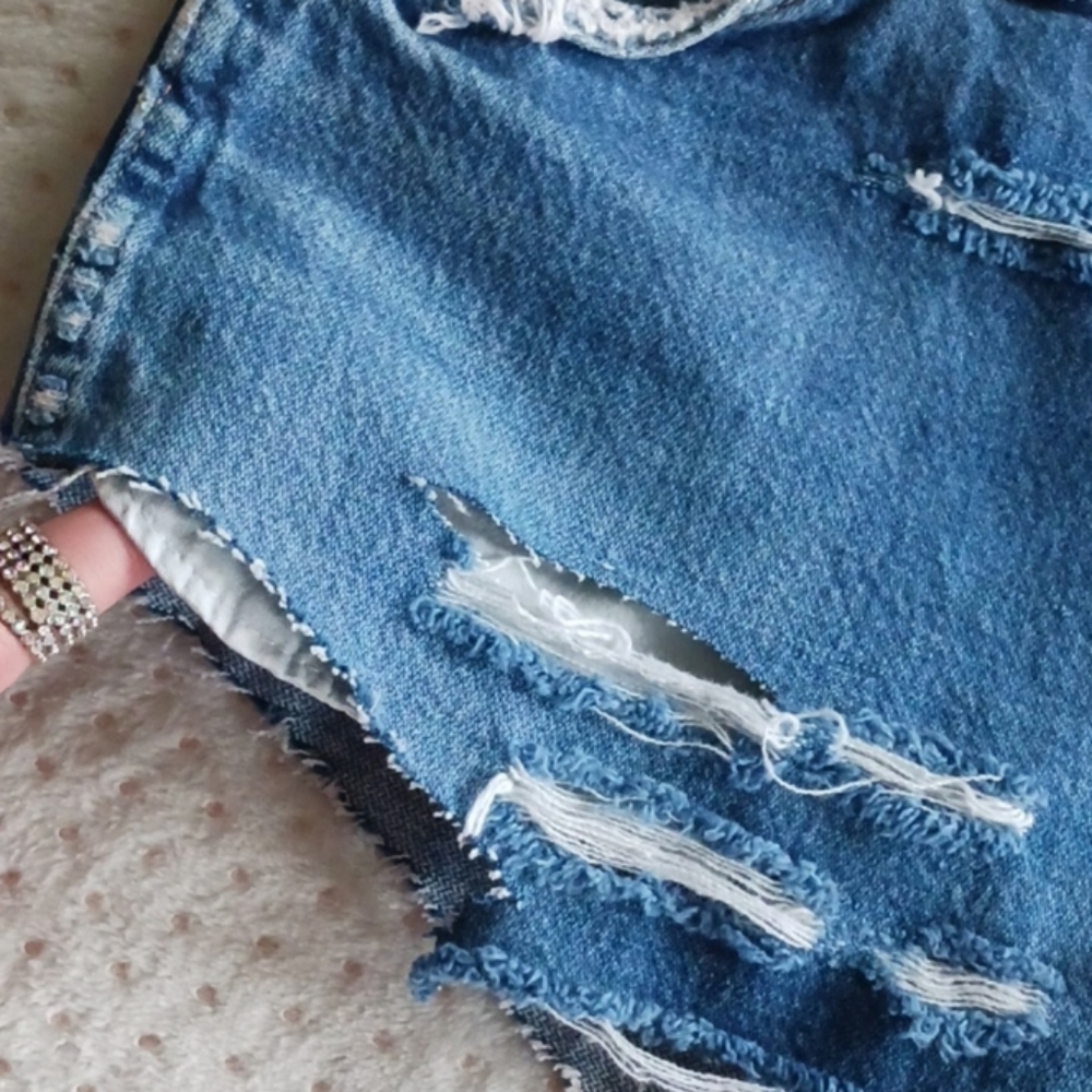 90's Vintage Wrangler High Waist Cut- Off Denim Cheeky Jean Shorts - Picture 6 of 15